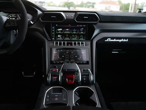 Used 2024 Lamborghini Urus Performante AWD/4WD image 61