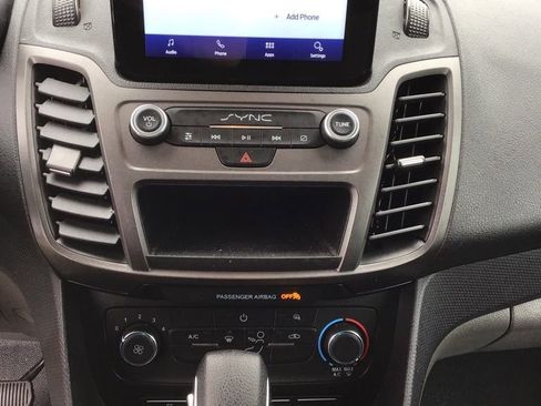 Used 2022 Ford Transit Connect XL image 8