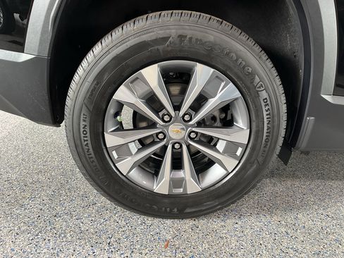 New 2026 Chevrolet Equinox LT FWD image 32