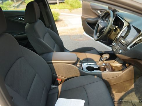 Used 2023 Chevrolet Malibu LS w/ Driver Confidence Package FWD image 23