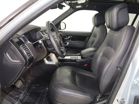 Used 2019 Land Rover Range Rover Supercharged AWD/4WD image 12
