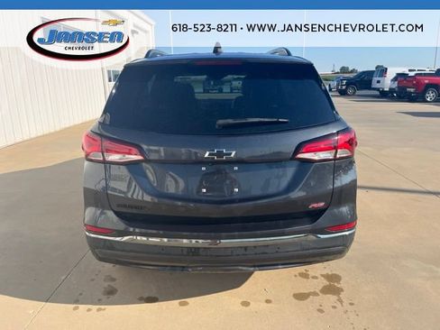 Used 2022 Chevrolet Equinox RS w/ Infotainment Package FWD image 5