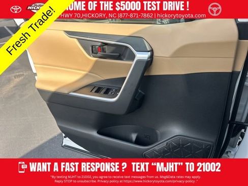 Used 2025 Toyota RAV4 LE image 31