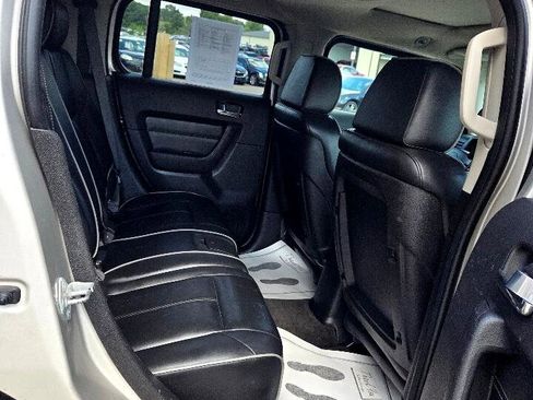 Used 2008 HUMMER H3 Luxury image 13