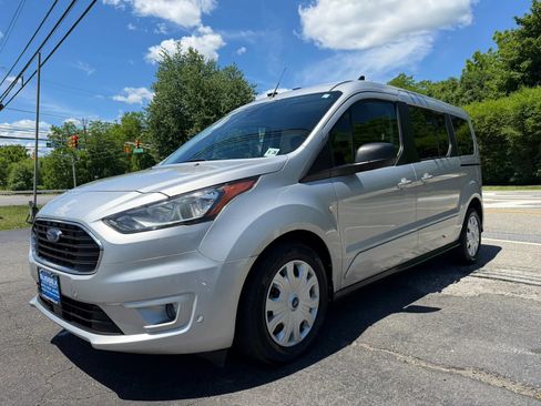 Used 2021 Ford Transit Connect XLT FWD image 3