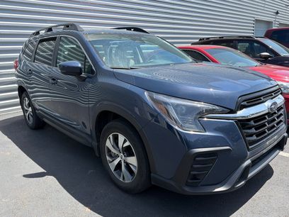 Used 2024 Subaru Ascent Premium w/ Convenience Package
