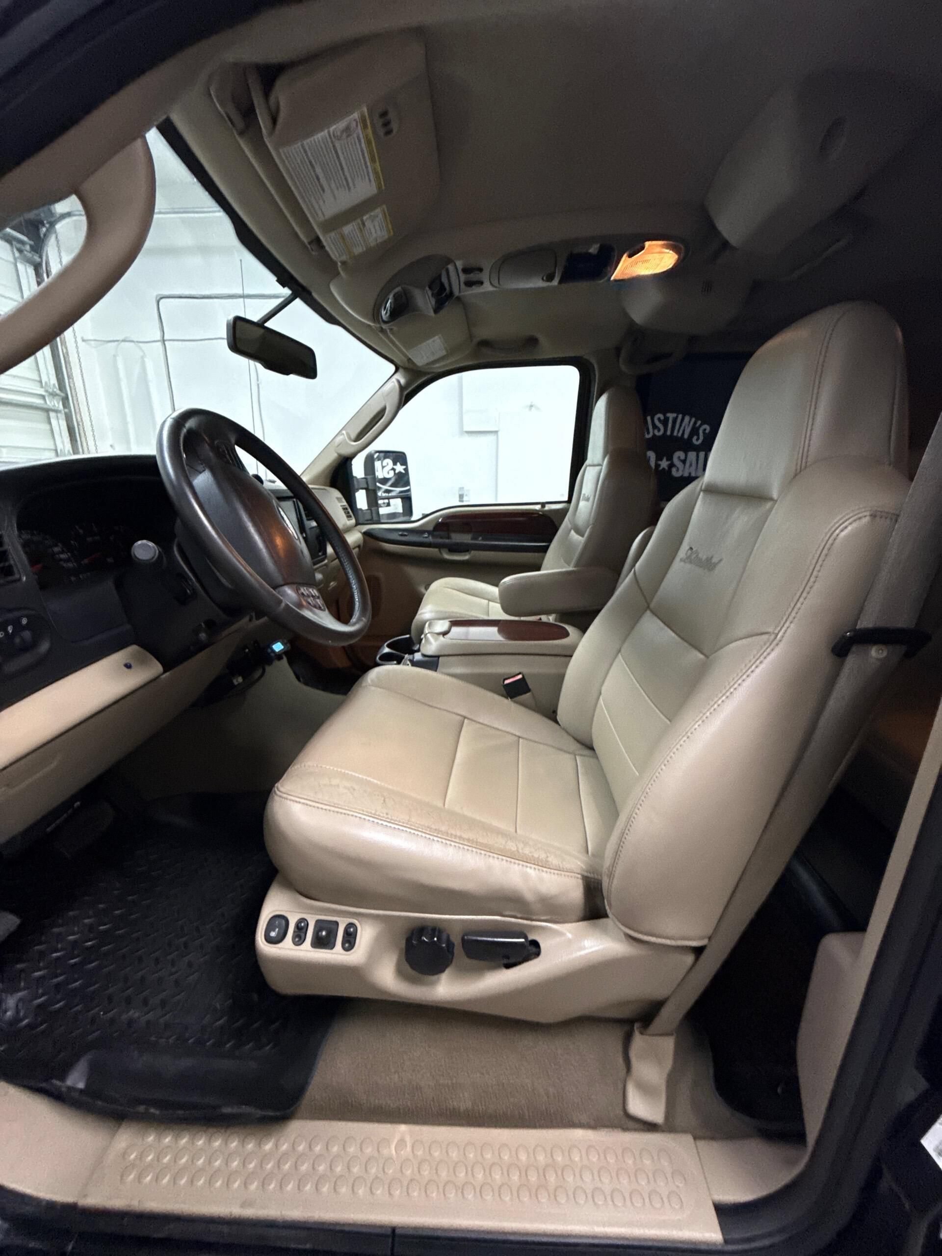 Used 2005 Ford Excursion Limited AWD/4WD image 7
