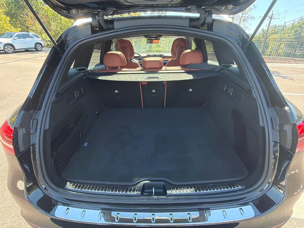 Used 2026 Mercedes-Benz GLC 300 image 9