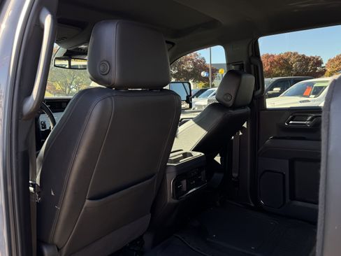 Used 2024 GMC Sierra 2500 AT4 w/ AT4 Preferred Package image 14