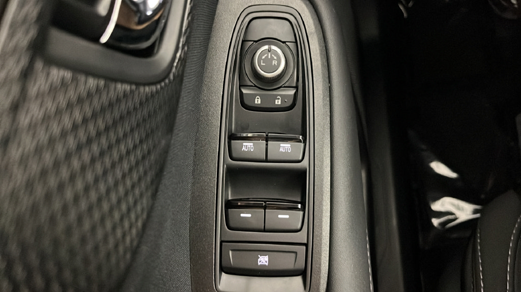 Used 2025 Subaru Legacy Premium AWD/4WD image 32