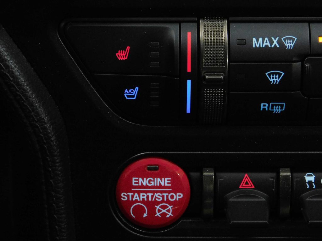 Used 2016 Ford Mustang Shelby GT350 w/ Technology Package RWD image 51