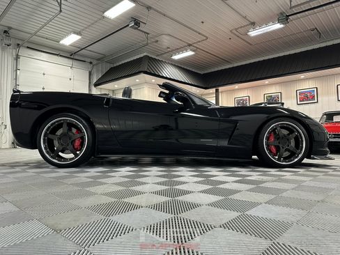 Used 2006 Chevrolet Corvette Convertible 2D w/ Preferred Equipment Group image 26