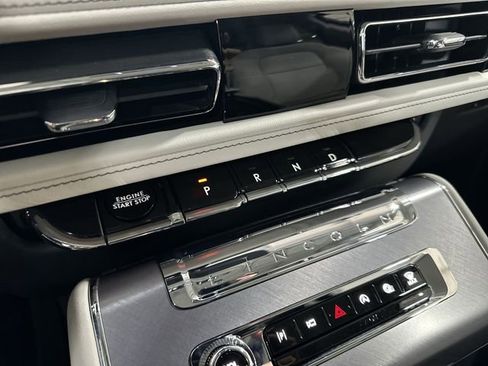 Used 2025 Lincoln Aviator AWD w/ Equipment Group 101A image 26