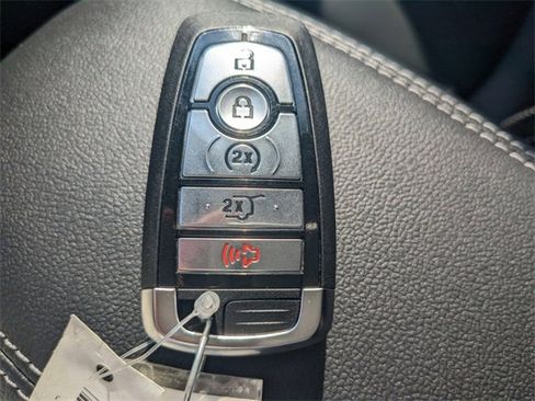 New 2025 Ford Escape SE w/ PHEV Premium Package image 16