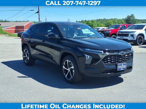 New 2026 Chevrolet Trax RS w/ Driver Confidence Package FWD image 3