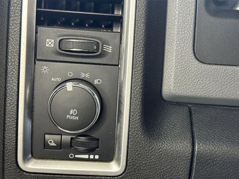 Used 2018 RAM 1500 Big Horn AWD/4WD image 24