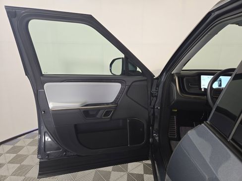 Used 2023 Rivian R1S Adventure AWD/4WD image 16