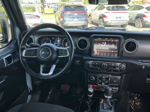 Used 2023 Jeep Wrangler Unlimited Rubicon 4xe w/ Steel Bumper Group AWD/4WD image 21