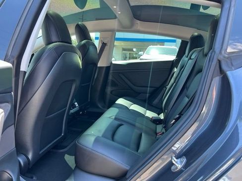 Used 2021 Tesla Model 3 Long Range AWD/4WD image 13
