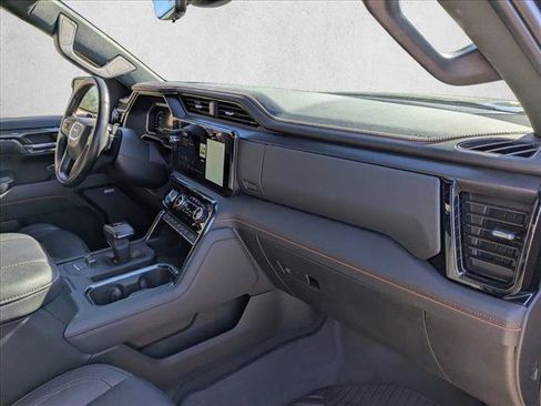 Used 2024 GMC Sierra 1500 AT4 w/ Technology Package image 22