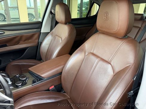 Used 2018 Alfa Romeo Stelvio Ti AWD/4WD image 8