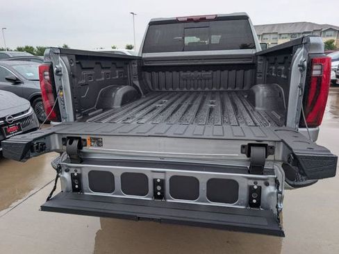New 2026 GMC Sierra 2500 Denali w/ Denali Reserve Package AWD/4WD image 6
