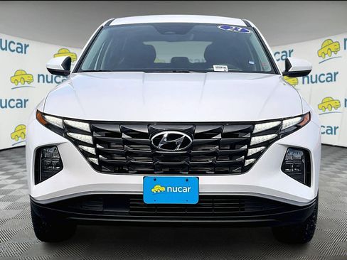Used 2023 Hyundai Tucson SE image 2