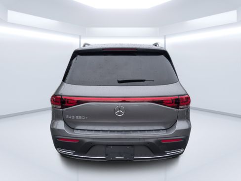 Used 2023 Mercedes-Benz EQB 250+ image 4