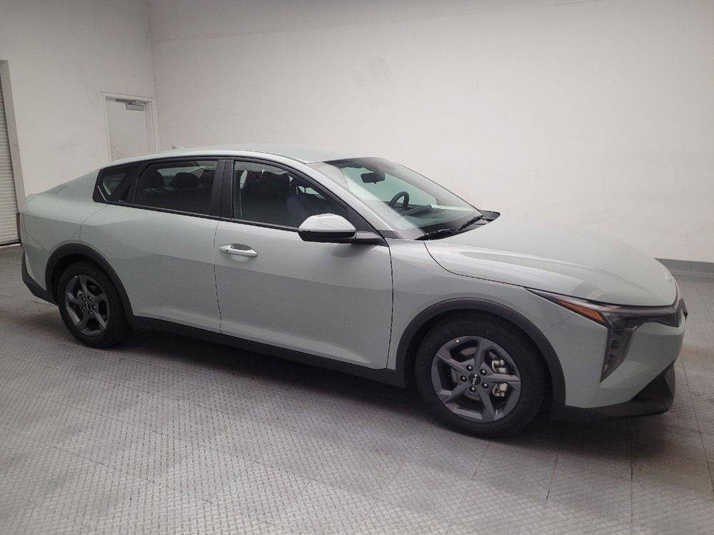 Used 2025 Kia K4 FWD image 11