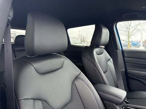 New 2026 Jeep Compass Latitude AWD/4WD image 30