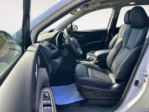 New 2025 Subaru Ascent Limited image 13