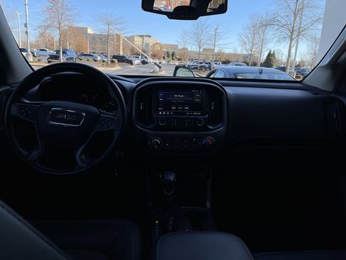 Used 2022 GMC Canyon AT4 image 29