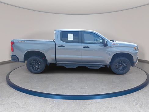 Used 2021 Chevrolet Silverado 1500 LT Trail Boss w/ Convenience Package II AWD/4WD image 4