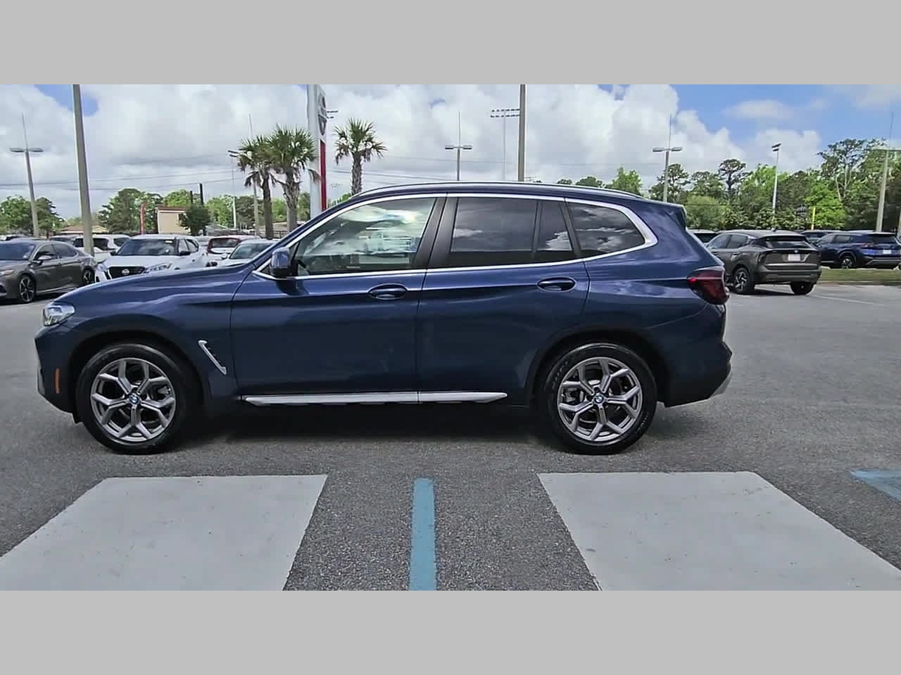 Used 2024 BMW X3 xDrive30i w/ Convenience Package AWD/4WD image 24