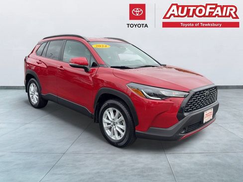 Certified 2024 Toyota Corolla Cross LE w/ Moonroof Package AWD/4WD image 1