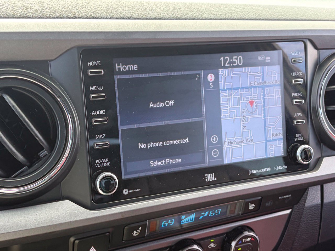Used 2023 Toyota Tacoma TRD Off-Road w/ TRD Premium Off Road Package AWD/4WD image 10