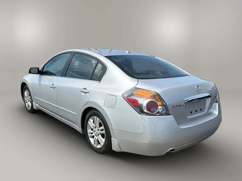 Used 2012 Nissan Altima 2.5 SL w/ 2.5SL Pkg FWD image 7