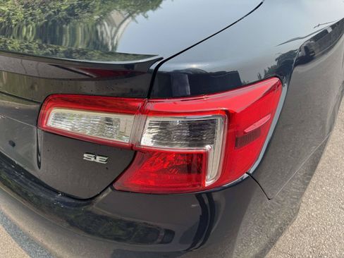 Used 2014 Toyota Camry SE FWD image 9