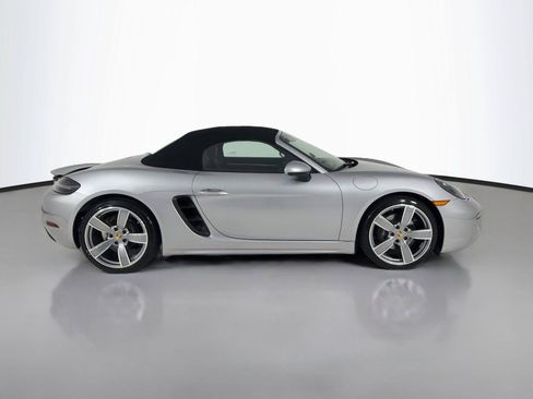 Used 2024 Porsche 718 Boxster RWD image 29