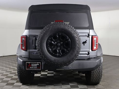 Used 2024 Ford Bronco Wildtrak image 12