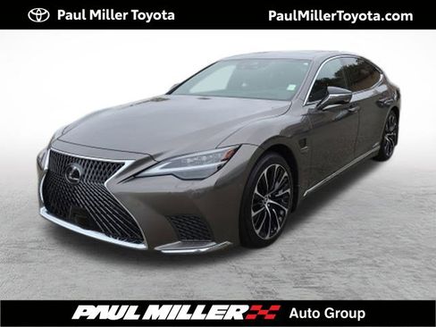 Used 2022 Lexus LS 500h AWD w/ Luxury Package image 1