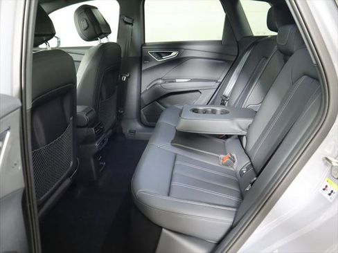 Certified 2026 Audi Q4 e-tron Premium Plus w/ Premium Plus image 23