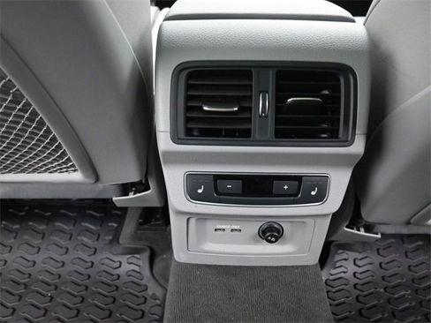 Used 2022 Audi Q5 2.0T Prestige image 27