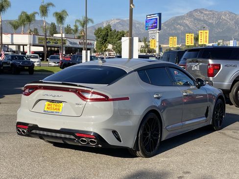 Used 2020 Kia Stinger GT1 image 3
