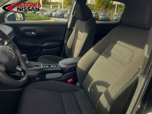 Used 2023 Honda HR-V Sport image 33