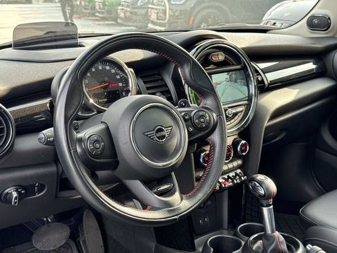 Used 2025 MINI Cooper Countryman S w/ Comfort Package Max image 6