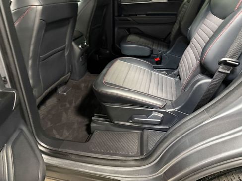 Used 2025 Ford Explorer ST-Line image 47