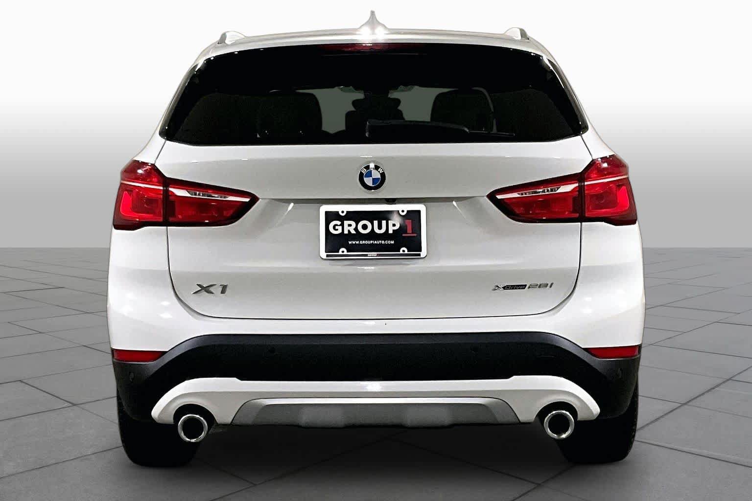 Used 2021 BMW X1 xDrive28i w/ Convenience Package AWD/4WD image 4
