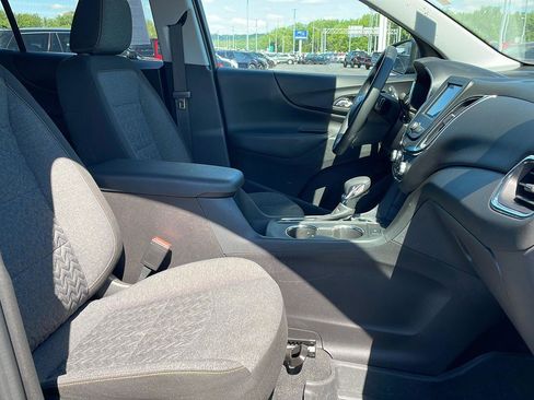 Used 2024 Chevrolet Equinox LT w/ LPO, Floor Liner Package FWD image 25