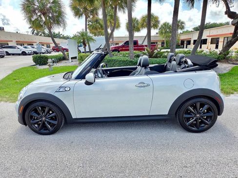 Used 2013 MINI Cooper S FWD image 11